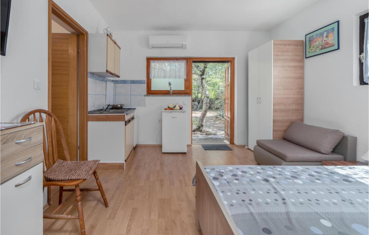 Pet Friendly Apartment In Pinezici With Wifi Экстерьер фото